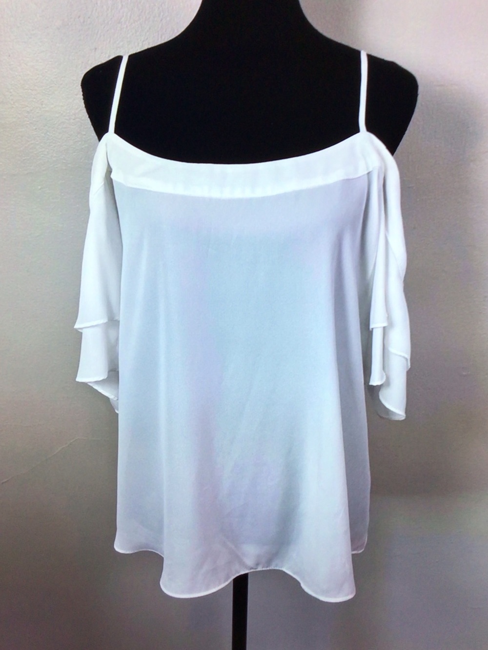 New York & Company White Cold-Shoulder Spaghetti Strap Camisole Top